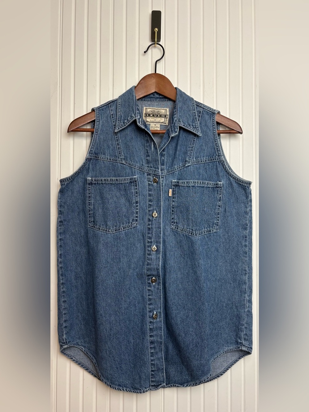 VTG 90s Levi’s Women Denim Vest Long Button Up M Western Cowgirl Chore Barn